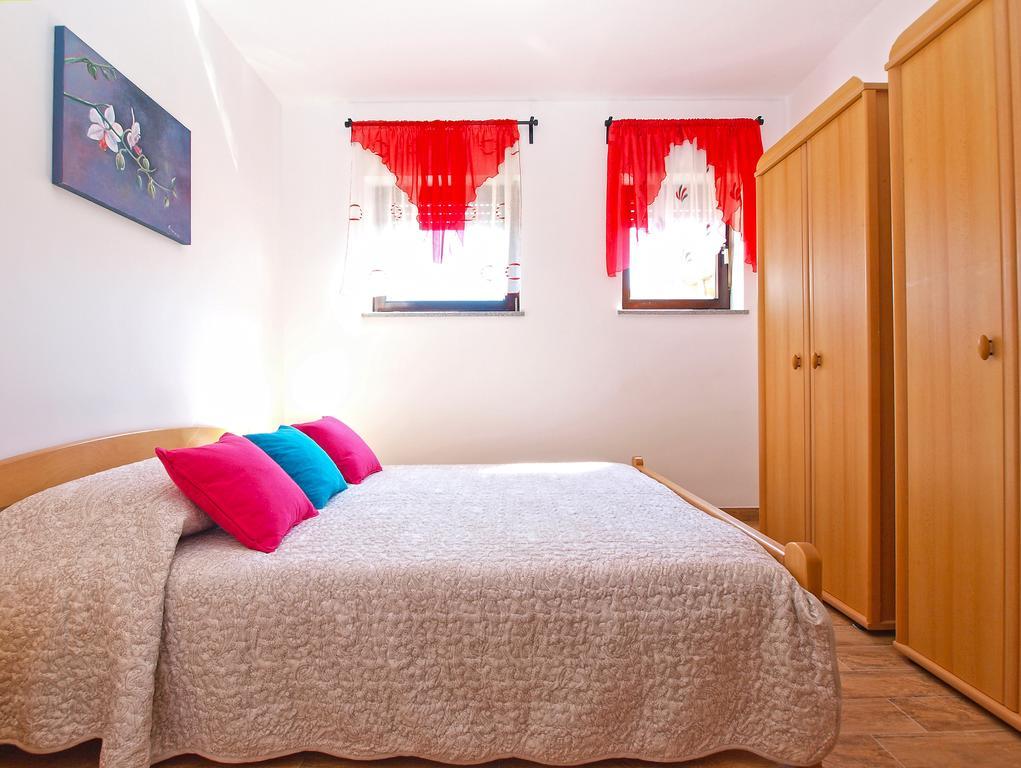 Apartment Snezana 1200 Fazana Exterior photo